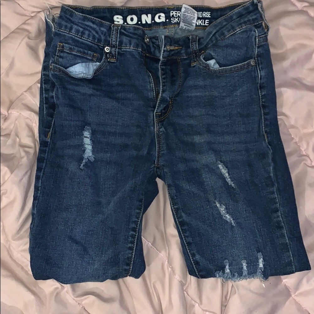 Ripped jeans